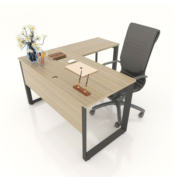 Chân bàn giám đốc 1400x600mm sắt tam giác lắp ráp ngàm